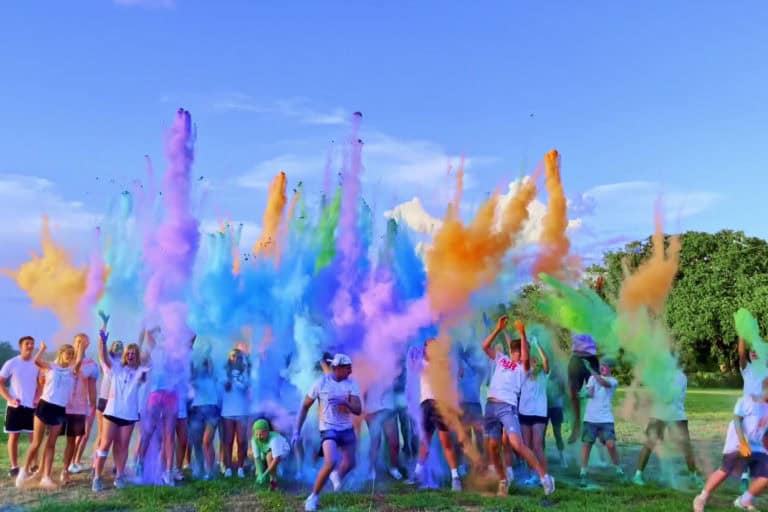 Color power fun run.